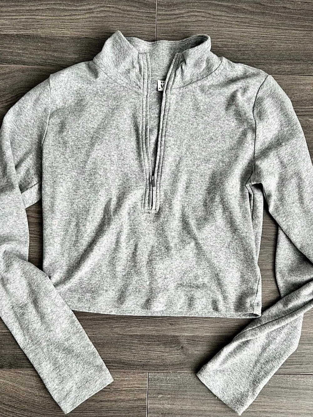 Aritzia Sunday Best Quarter-Zip Pullover in Gray Size Medium Like New